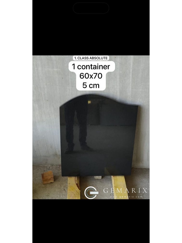 Absolute Black Headstone Arched 60x70